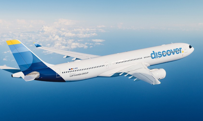Ein Airbus A330 von Discover im neuen Look.