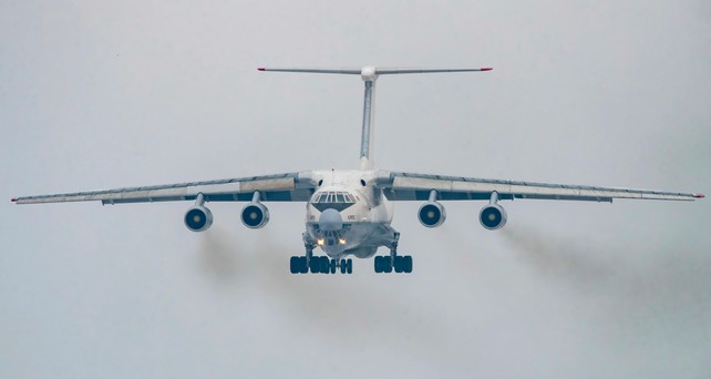 Ilyushin Il-76 im Flug: Das Flugzeug ist das Rückgrat der russischen Frachtfluggesellschaften.