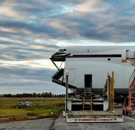 Die Antonov An-124 mit dem Kennzeichen ...
