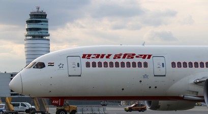 Dreamliner von Air India am Flughafen Wien: Die Airline kommt regelmäßig zum Tanken nach Wien.