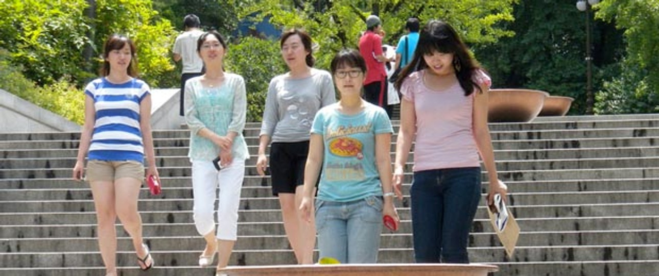 Studentinnen an einer Uni in Seoul: Sie haben es geschafft.