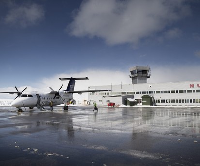 Welches Kürzel besitzt der Flughafen von Nuuk?