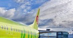 Flieger von S7 Airlines: Bald fliegt die Fluglinie auch mit Embraers.