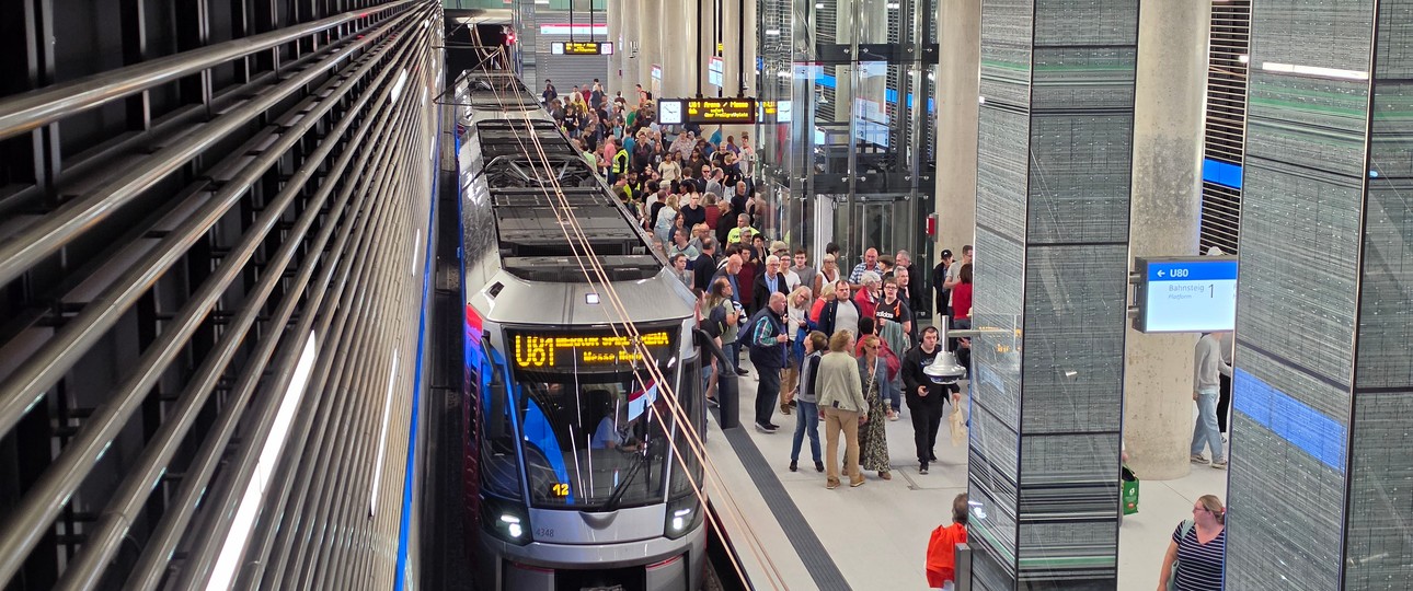 U80 und U81: Jetzt hat auch der Flughafen Düsseldorf einen Stadtbahn-Anschluss.