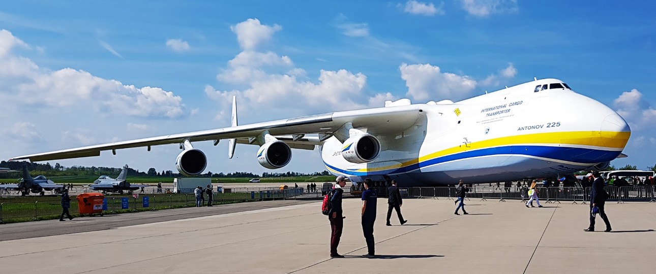 Antonov An-225: Ihren letzten Flug hatte sie leider im Februar. Doch wann war ihr Erstflug?