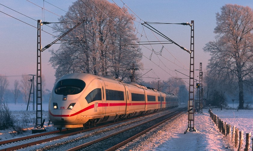 ICE: Airlines und Bahnen sollen enger zusammenarbeiten.