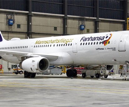 Und der Airbus A321 D-AISQ, der als «Mannschaftsflieger» in Russland diente.