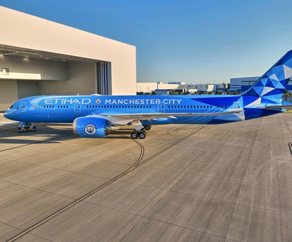 Boeing 787-9 von Etihad: Trägt eine Manchester-City-Lackierung.