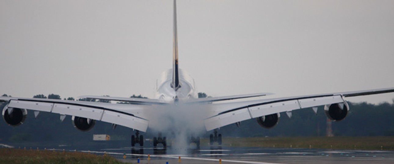 A380 bei der Landung: Belastung für die Reifen.