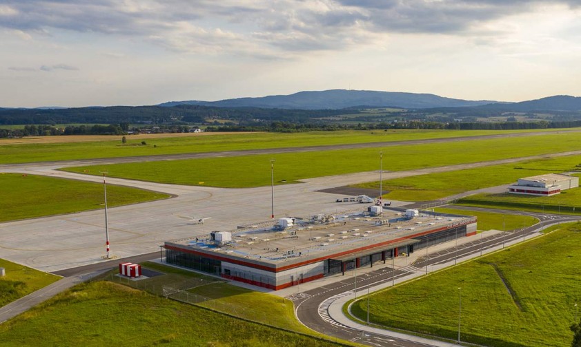 Das Terminal: Hoffen auf weitere Flüge.