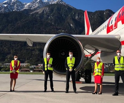 Crew von Lauda: Die Corona-Krise verschlimmert die Lage der Fluglinie.
