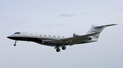 Gulfstream G650: Ließ sich der Sohn des Ex-Präsidenten samt Gattin einladen?
