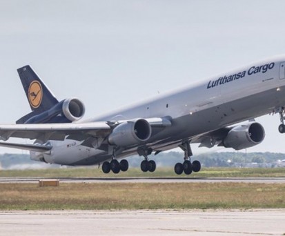 Die D-ALCN bei ihrem letzten Start: Die MD-11 ruht bald auf dem Flugzeugfriedhof Victorville.