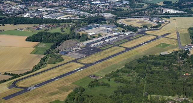 Flughafen Mönchengladbach: Wirkt ruhig - ist aber ganz schön geschäftig.