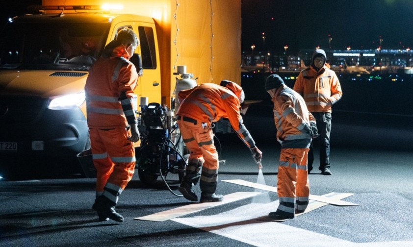 Startbahnkennungen: Müssen schon beim Anflug deutlich zu sehen sein.