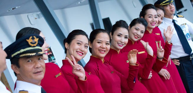 Crew von Vietnam Airlines: Die Fluglinie will von ANA lernen.