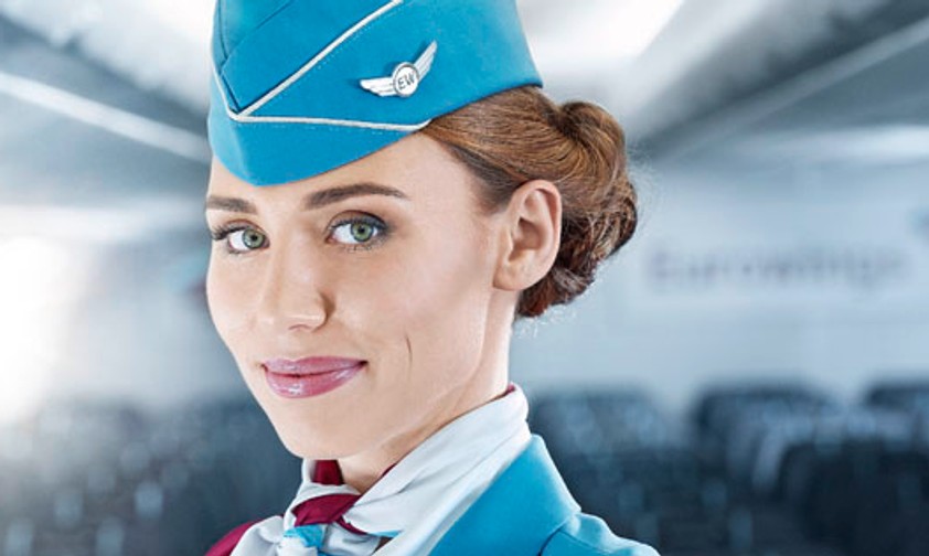 Flugbegleiterin von Eurowings: Sie fliegt noch eine ganze Weile nicht nach Teheran.