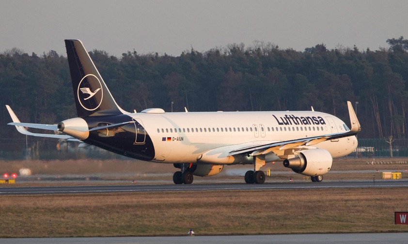 lufthansa d aiun airbus a320