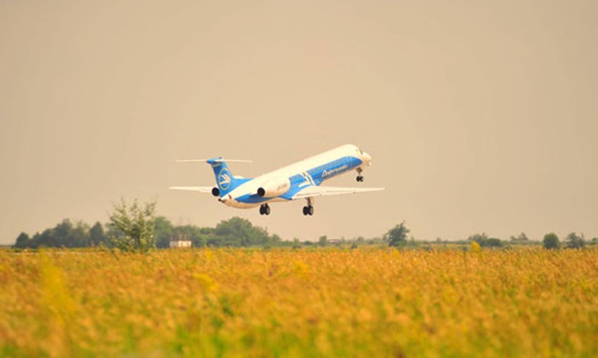 Flieger von Dniproavia: Die Airline schrumpft.