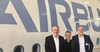 Peter Bellew, Neil Sorahan und David O'Brien: Ryanair-Delegation am 7. Juni zu Besuch bei Airbus.