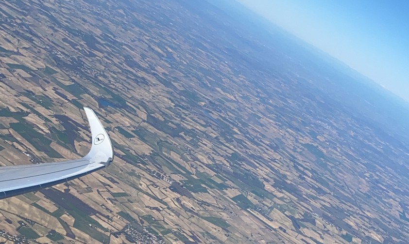 Airbus A350 von Lufthansa: Wer umbucht, muss künftig mehr zahlen.