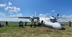 Antonov An 24 von Angara Airlines: Das Flugzeug ist auf der Nase gelandet.