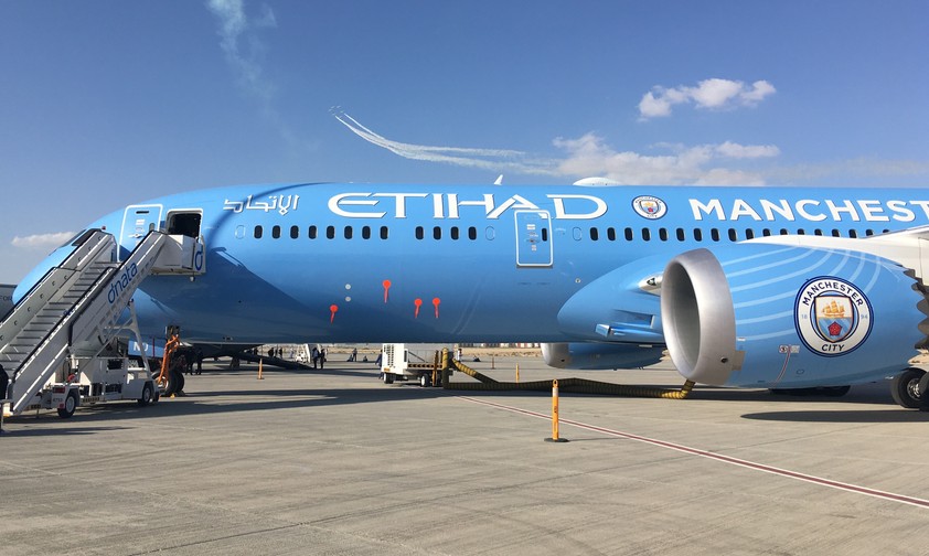etihad airways manchester city