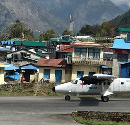 Die Twin Otter von Tara Air mit dem Kennzeichen 9N-AET: Auf einem Flug verschwunden.