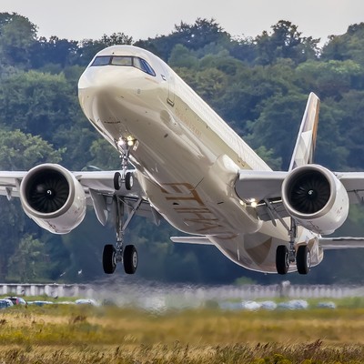 mankiewicz etihad airbus a321 lr 01