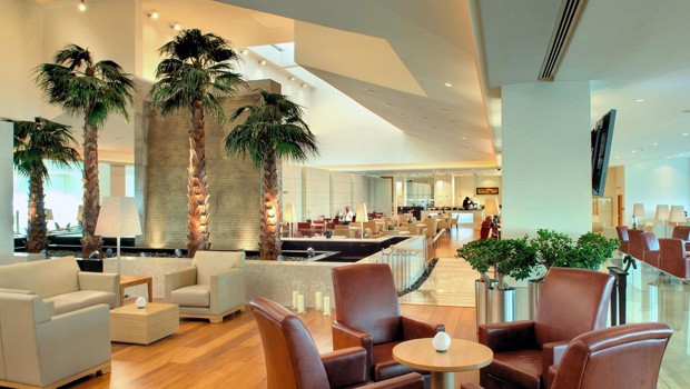 Platz 6: Qatar Airways, Doha. Das besondere an dieser Lounge: Der Chauffeur-Service, der die Passagiere direkt zum Flieger bringt.