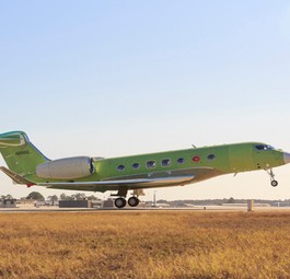 Die Gulfstream G600 hebt zum Testflug ab.