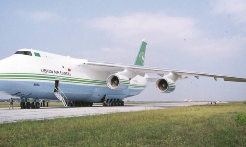 Archivfoto der eingelagerten Antonov An-124: Soll wieder abheben.
