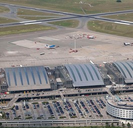 Flughafen Hamburg: Auch hier wir nun auch Dienstag gestreikt.