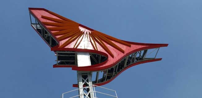 Air-India-Logo auf einem Gebäude: Der Wind hat bei der Staatsairline gedreht.