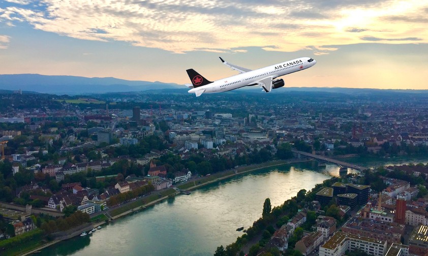 Airbus A321 XLR von AIr Canada über Basel (Montage): Die Flugline eröffnet die neue Strecke im Sommer 2027.