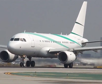 Wie lange der Nutzer brauchte, um alle Flieger zu filmen, bleibt sein Geheimnis.