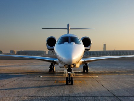 Cessna Citation am Flughafen Dubai: Viele versuchen mit Businessjets die Region zu verlassen.