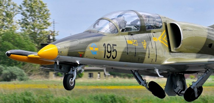 Mindestens 200 bis 400 Euro Rabatt auf das gesamte Angebot an Flügen mit Kampfjets von MiGFlug in Europa, Russland und den USA.