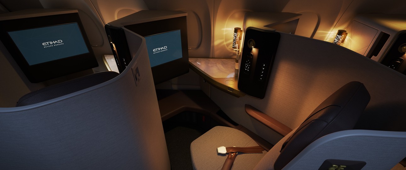 Blick in die Business Class des Airbus A321 LR von Etihad Airways: Hier gibt es 14 Plätze, ...