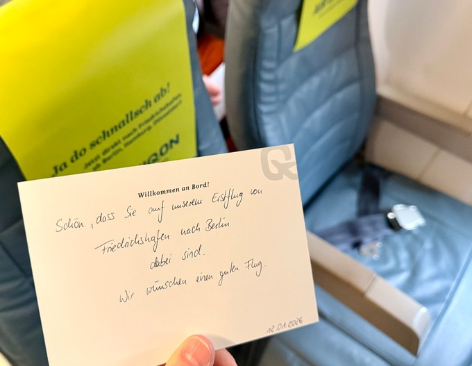 Jeder Fluggast bekam eine handgeschriebene Grußkarte.