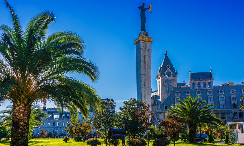 Verborgene Perle am Schwarzen Meer: Batumi an Georgiens Küste