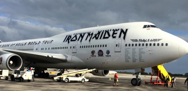 Das ist sie nun, die Boeing 747-400 von Iron Maiden.