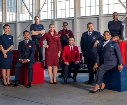 Delta Air Lines: Die Fluglinie kleidet ihr Personal neu ein.