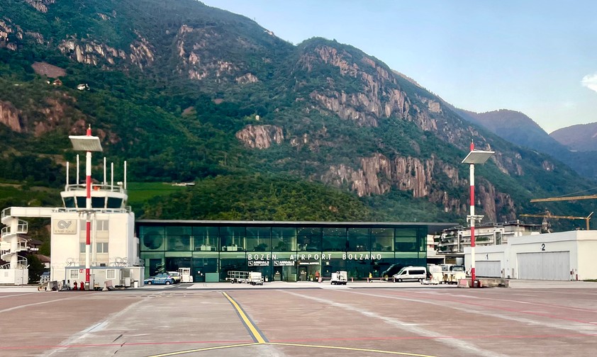 Flughafen Bozen: Was passierte beim Ausbau genau?