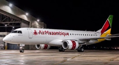 Embraer E190 mit Schriftzug Air Mozambique: neuer Name für LAM.