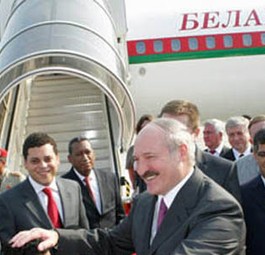 Alexander Lukaschenko: Der Diktator will weißrussische Flieger.