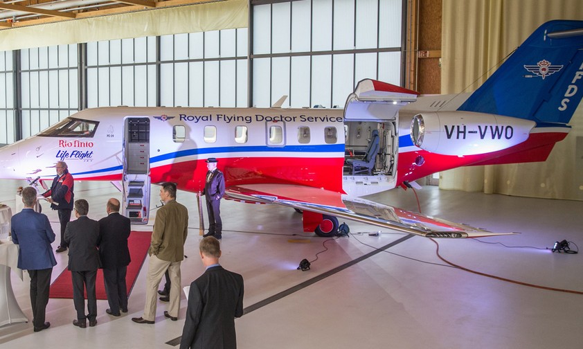 Der PC-24 der «Flying Doctors» bei der Übergabe in Stans: Notfallversorgung in entlegenen Gebieten.