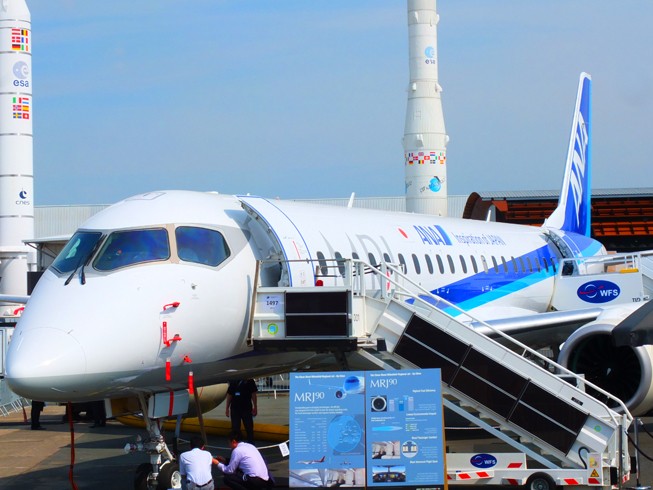 Mitsubishi Regional Jet: Im Design von Erstkunde ANA All Nippon Airways flog ...