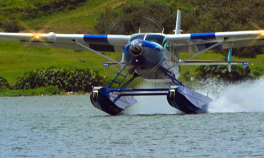 Flieger von Cinnamon Air: Kann auch im Wasser landen