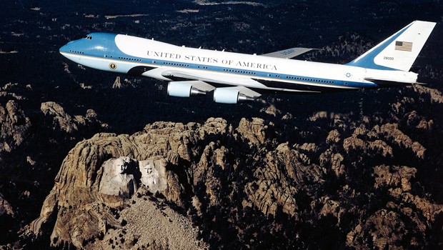 Auch der Präsident der USA fliegt eine B747. Sie soll in den kommenden Jahren ebenfalls ersetzt werden - noch ist unklar womit.